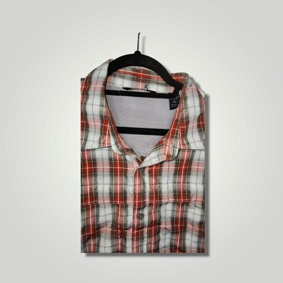 Wrangler Short Sleeve Shirt Mens XL Red White Plaid Button Up Shirt - Picture 2 of 8